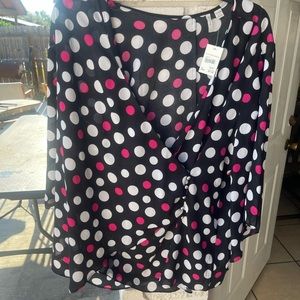 Cato blouse 22/24w in black with white and pink Polk a dots